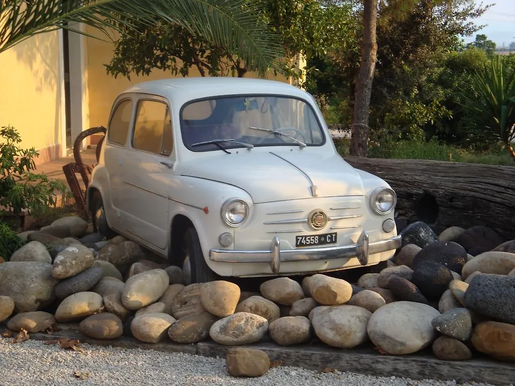 Farm stay Agriturismo Masseria Portiere Stella Gerbini Italy